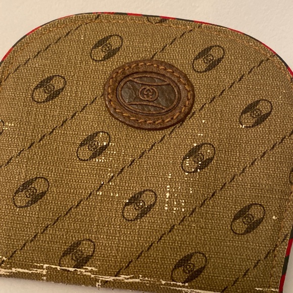 Gucci Accessory Collection Rounded Pouch Compact - Picture 2 of 13